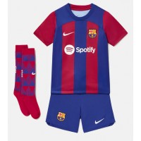 Otroški Nogometni dresi Barcelona Andreas Christensen #15 Domači 2023-24 Kratek Rokav (+ Kratke hlače)